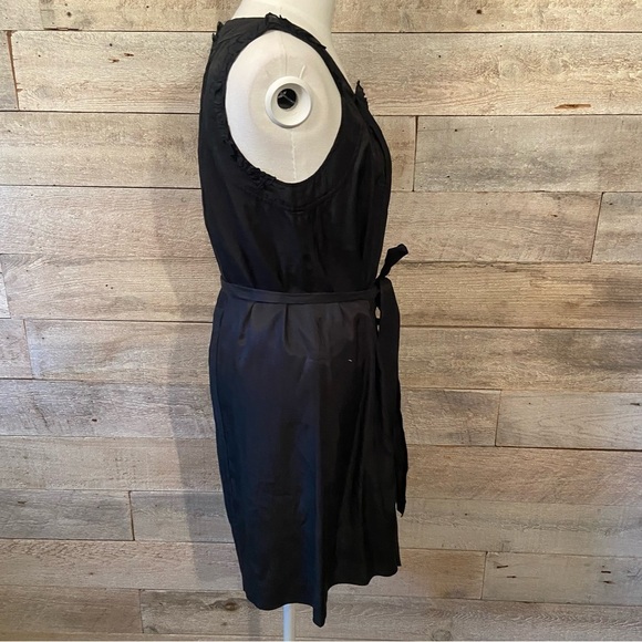 Banana Republic women’s black pleated semi-formal dress in size  6 - Picture 4 of 12